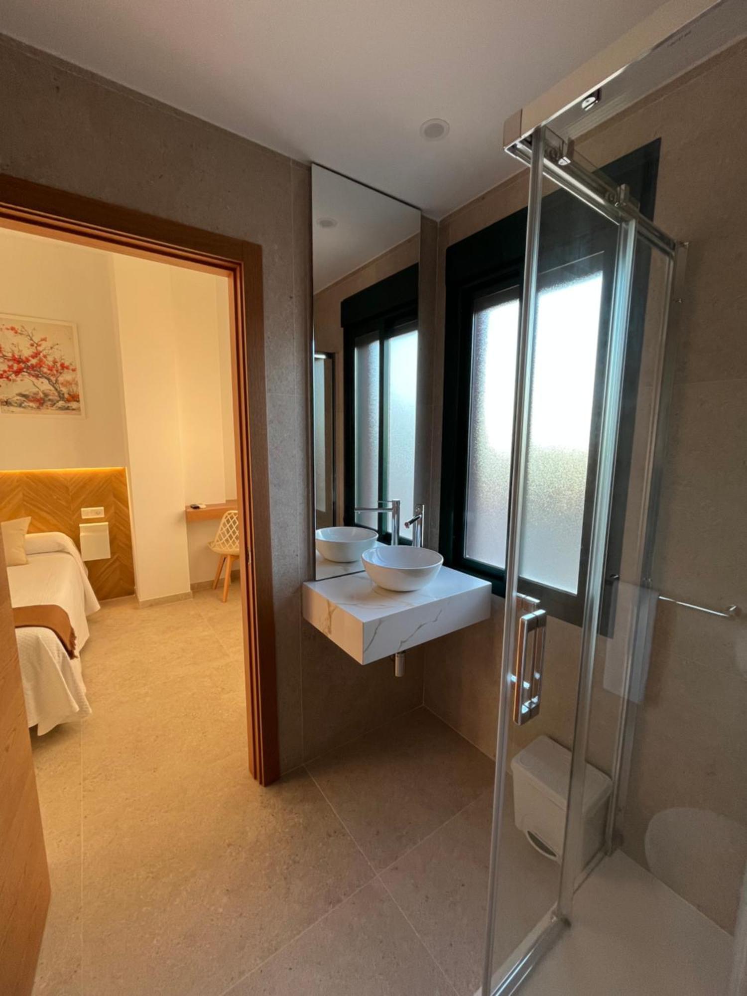 Hostal Parador De Los Llanos Torreorgaz エクステリア 写真