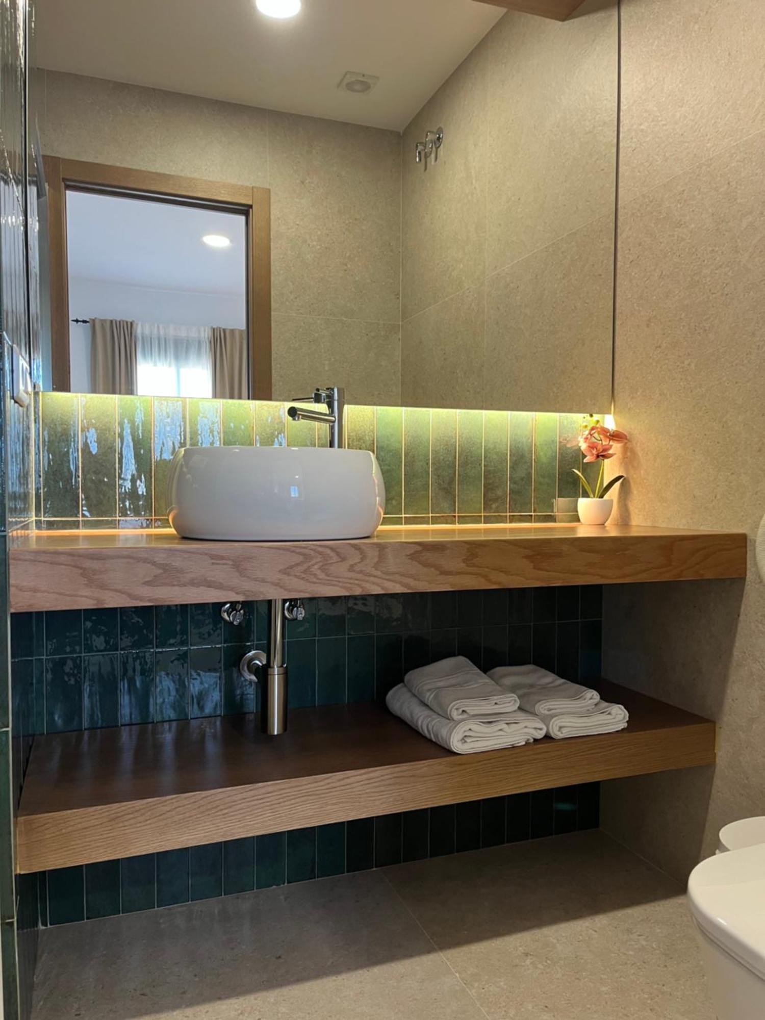Hostal Parador De Los Llanos Torreorgaz エクステリア 写真